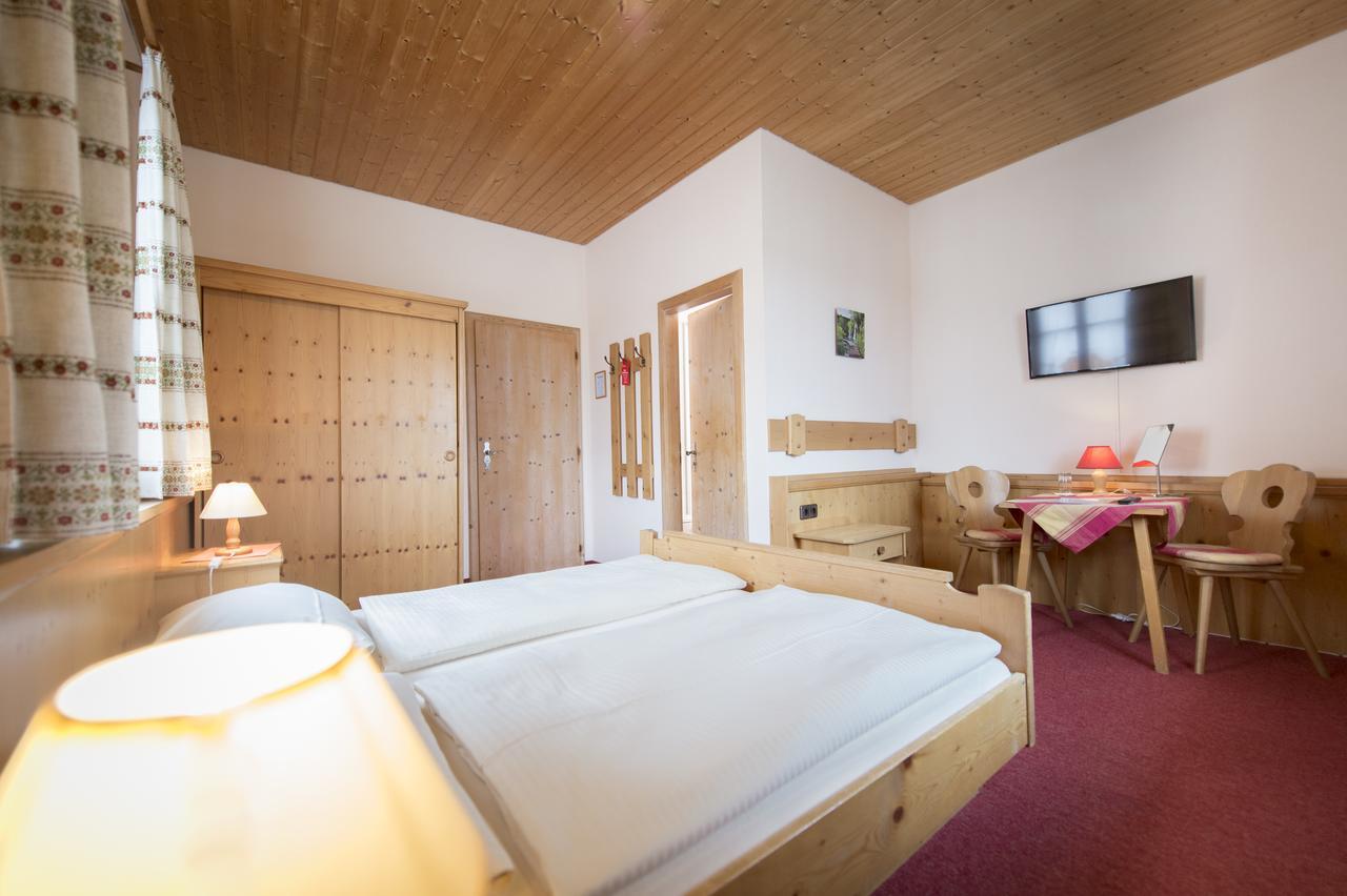 Landgasthof Pilsenhof Entenbraterei Hechendorf am Pilsensee ภายนอก รูปภาพ